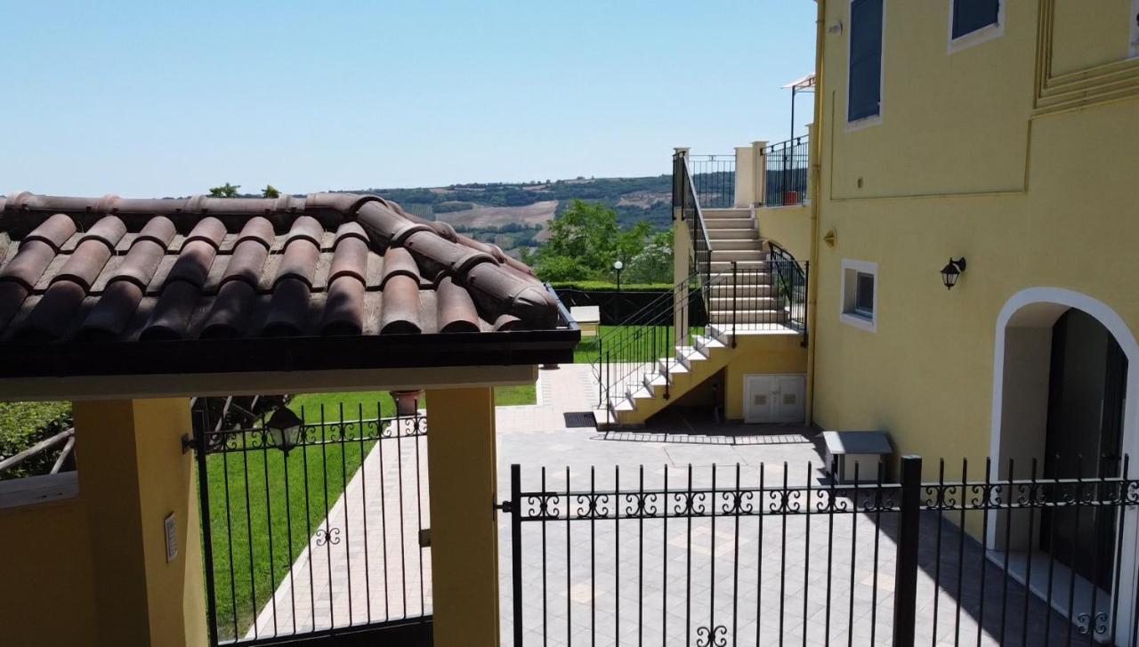 Agriturismo Montemaggio Lapedona Exterior photo