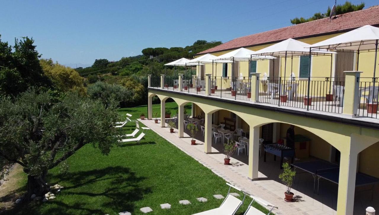 Agriturismo Montemaggio Lapedona Exterior photo